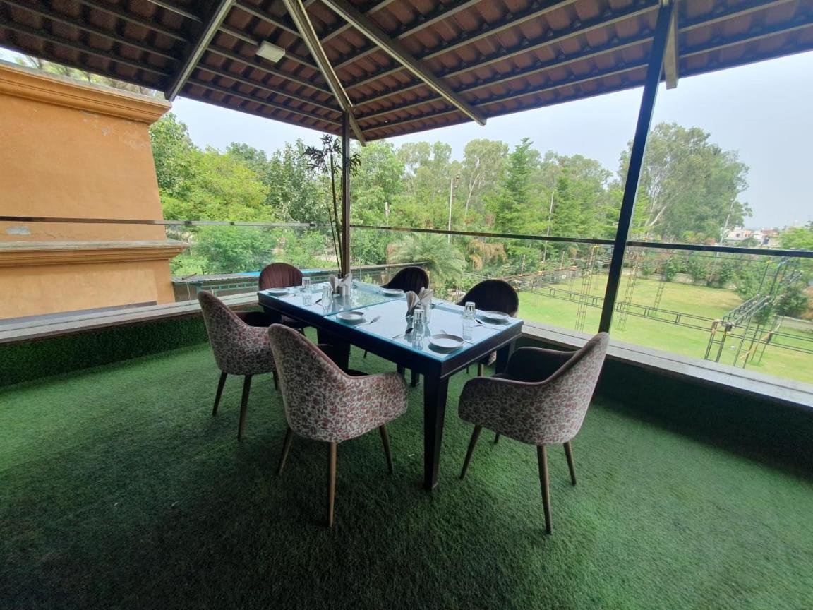 Akash Hotel Managed By Jk Hotels & Resorts Kathua Экстерьер фото